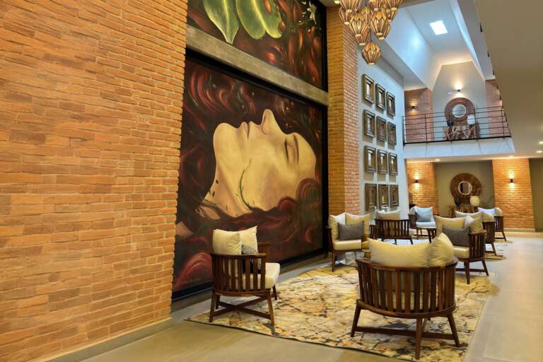 59434_lobby_view_2